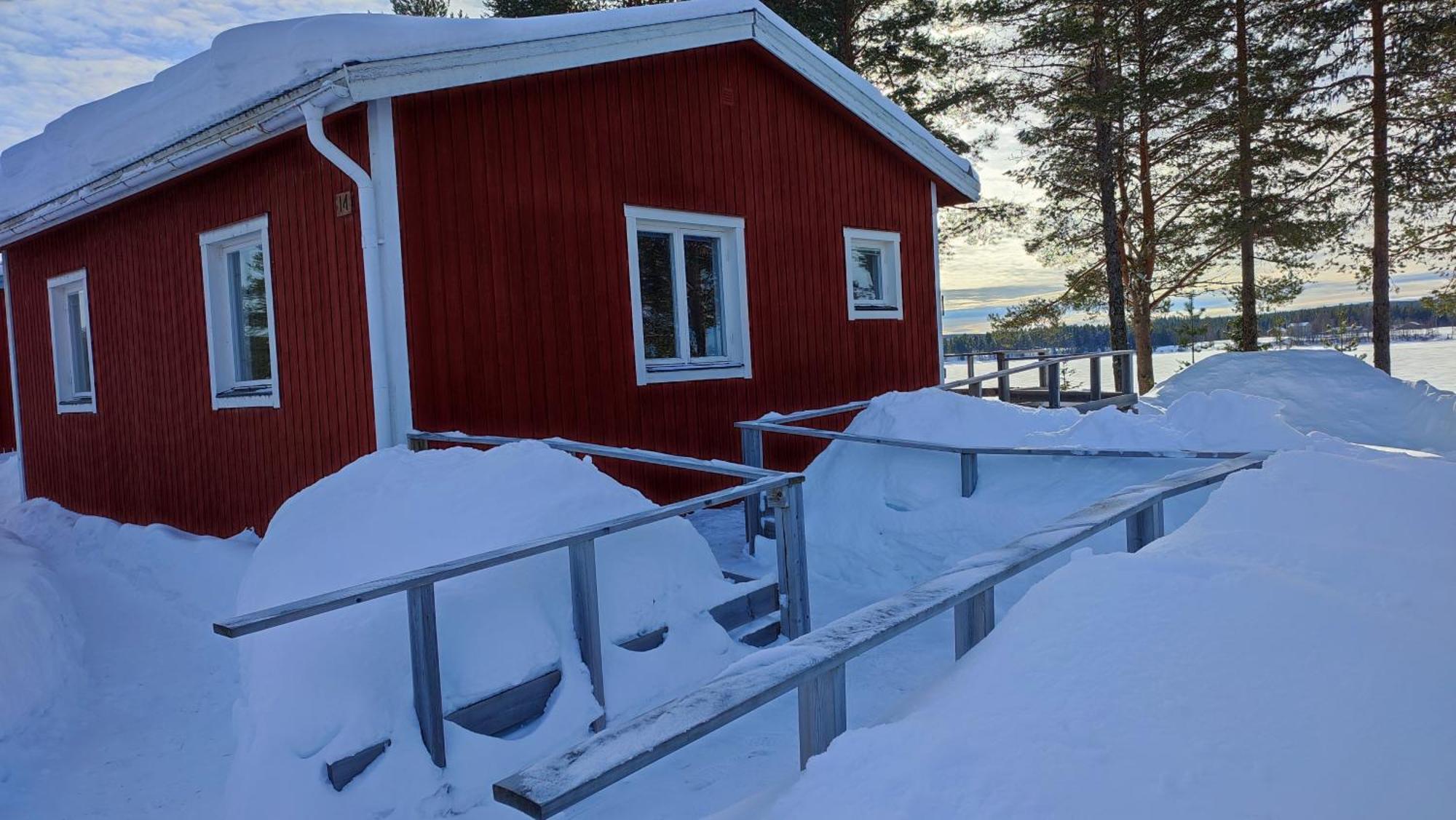 Fritidshus - Cottage - Holiday House - Soluppgang Blattniksele Luaran gambar